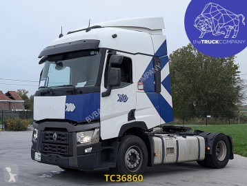 Cap tractor Renault