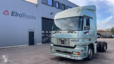 Traktor Mercedes