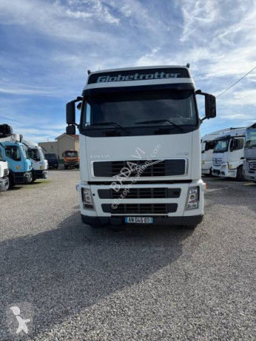 Volvo FH12 420 tractor unit