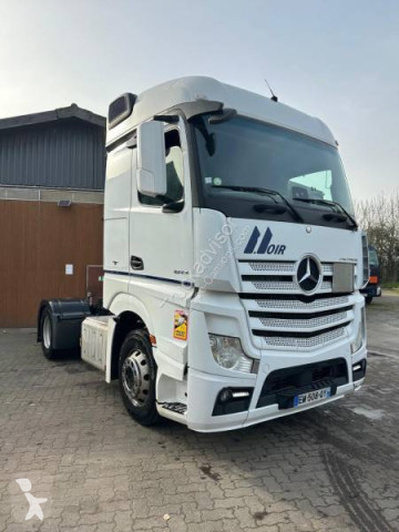 Mercedes tractor unit