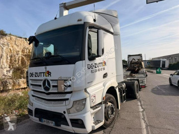 Mercedes tractor unit