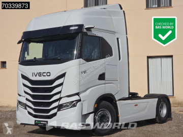 Tahač Iveco nový