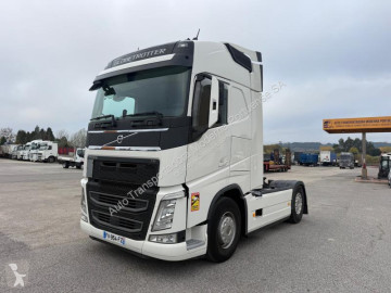 Tahač Volvo FH13 500