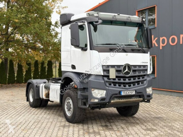 Traktor Mercedes