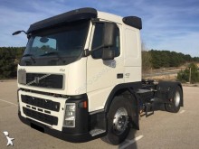 Nyergesvontató Volvo FM42 használt veszélyes termékek/a Veszélyes Áruk Nemzetközi Közúti Szállításáról szóló Európai Megállapodás