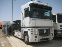 جرار Renault Magnum 520 DXI مستعمل