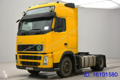Cabeza tractora Volvo FH13 productos peligrosos / ADR usada