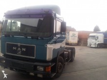 Cabeza tractora MAN 19.422