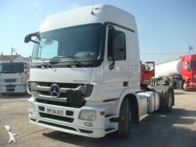 جرار Mercedes Actros 1844