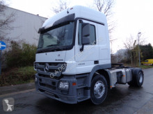 Tracteur Mercedes 2040