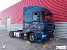 Tracteur surbaissé DAF XF105 460