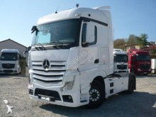 Nyergesvontató Mercedes Actros 1845 használt
