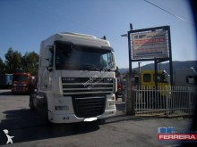 Cabeza tractora DAF XF105 460 usada