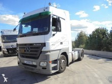 Cabeza tractora Mercedes Actros 1844 usada
