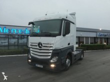 Tracteur Mercedes Actros 1845