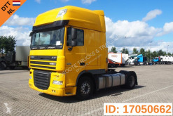 Cabeza tractora productos peligrosos / ADR DAF XF105