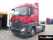 Cabeza tractora Mercedes Actros 1845 usada