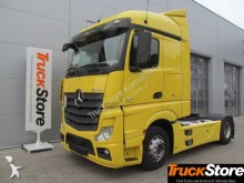 جرار Mercedes Actros 1845