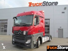 جرار منخفضة Mercedes Actros 1845