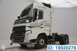 Volvo tractor unit FH13