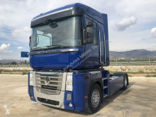 جرار Renault MAGNUM 520 DXI