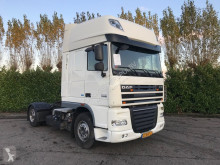 Cabeza tractora DAF XF105 usada