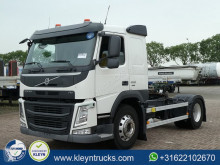 Cabeza tractora productos peligrosos / ADR Volvo FM 450