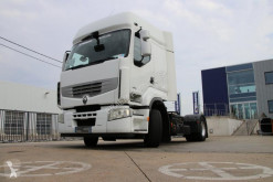 Влекач Renault Premium 450