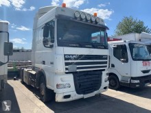 Cabeza tractora DAF XF105 410 usada