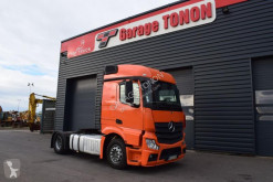 Cabeza tractora Mercedes Actros 1845