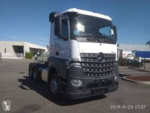 Tracteur convoi exceptionnel Mercedes Arocs 3363