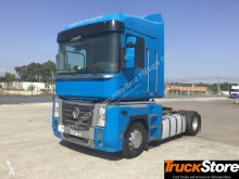Trekker Renault Magnum tweedehands