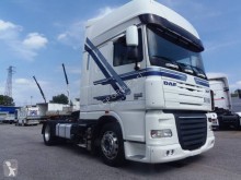 Tahač snížený DAF XF105 460