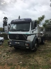 Nyergesvontató Mercedes Actros 2035 használt