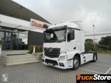 Nyergesvontató Mercedes Actros 1845 LS használt