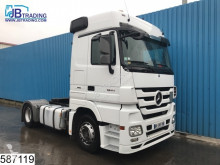Cabeza tractora Mercedes Actros 1844