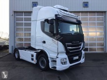 جرار Iveco Stralis AS 440 S 48 TXP مستعمل
