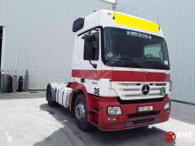 Nyergesvontató Mercedes Actros 1846 használt