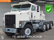 tractor Oshkosh