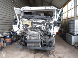 Cabeza tractora Iveco Stralis 420 accidentada