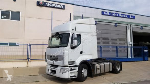 Cabeza tractora Renault usada