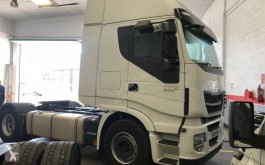 جرار Iveco Stralis HI-WAY مستعمل