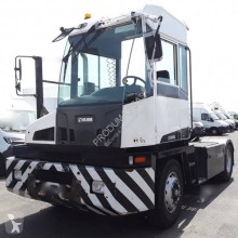 Cabeza tractora Kalmar convoy excepcional usada
