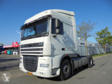 Cabeza tractora DAF XF105 usada
