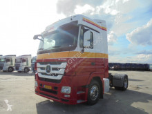 Mercedes nyergesvontató LS