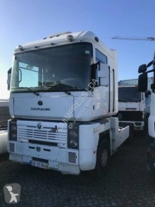 Tratores Renault AE 440 usado