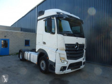 Cabeza tractora Mercedes Actros 1845 usada