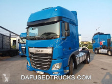 DAF nyergesvontató XF 460