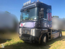 جرار Renault Magnum 520 DXI مستعمل