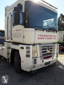Tracteur Renault Magnum AE 400